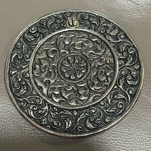 Vintage 1960s Round hand purse mirror ornate floral paisley silver